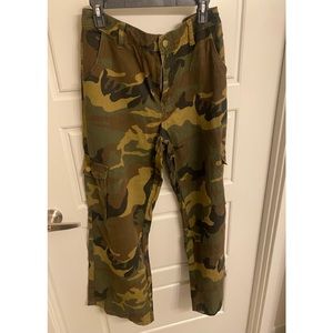 Camo wide leg pant